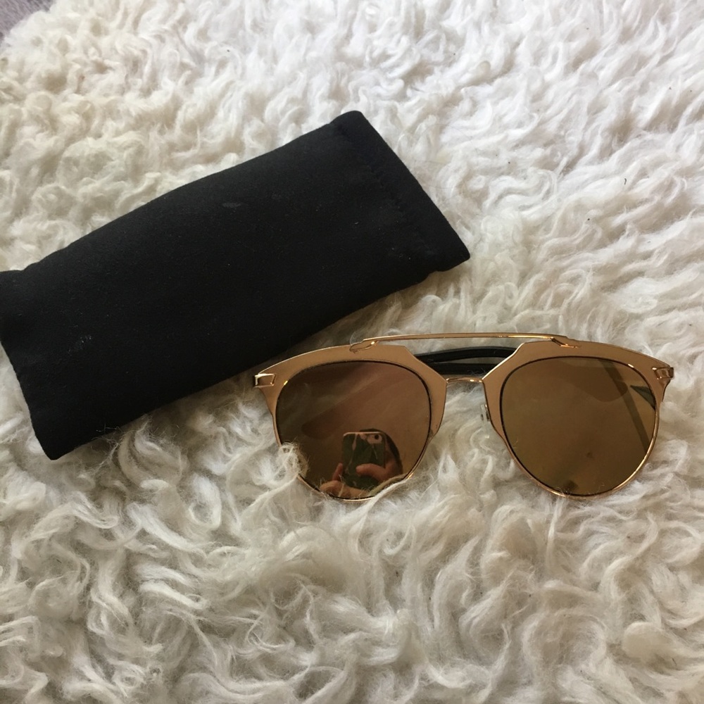 Gold sunglasses never worn
